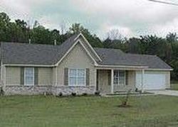 Pre-foreclosure in  N FORK DR Moscow, TN 38057