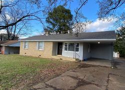 Pre-foreclosure in  WOODBURN DR Memphis, TN 38127