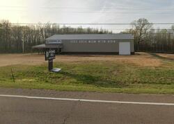 Pre-foreclosure in  MAIN ST E Huntingdon, TN 38344