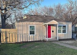 Pre-foreclosure in  DAWES DR Dallas, TX 75211