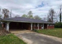 Pre-foreclosure in  PIPER DR Clinton, KY 42031