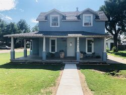 Pre-foreclosure in  N 11TH ST Garden City, KS 67846