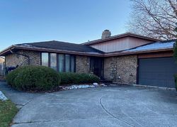 Pre-foreclosure in  SAINT ANDREWS DR Orland Park, IL 60462