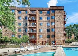 Pre-foreclosure in  WALNUT CREEK LN UNIT 2104 Lisle, IL 60532