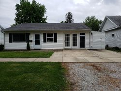 Pre-foreclosure in  RICHMOND AVE Mattoon, IL 61938