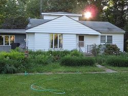 Pre-foreclosure in  N 17060E RD Momence, IL 60954