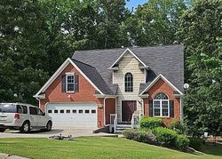 Pre-foreclosure in  ENCLAVE DR Powder Springs, GA 30127
