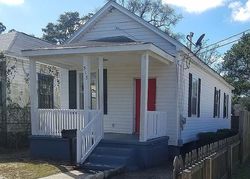 Pre-foreclosure in  N REUS ST Pensacola, FL 32501