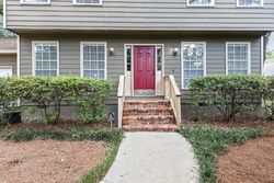 Pre-foreclosure in  GILES PL Tallahassee, FL 32309