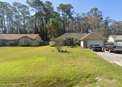 Pre-foreclosure in  PINE AVE Orange Park, FL 32003