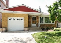 Pre-foreclosure in  LUNT AVE Skokie, IL 60077