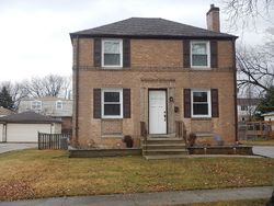 Pre-foreclosure in  HEIDORN AVE Westchester, IL 60154