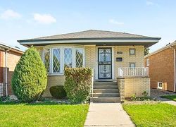 Pre-foreclosure in  S TRIPP AVE Chicago, IL 60652