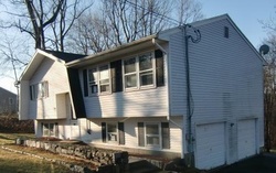 Pre-foreclosure in  MAPLE HILL RD Naugatuck, CT 06770