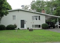 Pre-foreclosure in  WINDSOR OVAL Old Saybrook, CT 06475