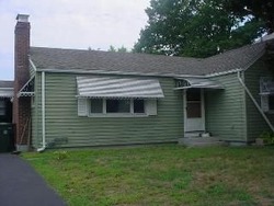 Pre-foreclosure in  PRATT ST East Hartford, CT 06118