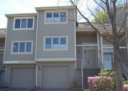 Pre-foreclosure in  LAKE PL N Danbury, CT 06810