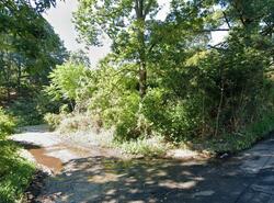 Pre-foreclosure in  BEACH RD Danbury, CT 06811