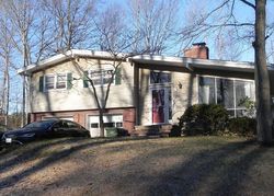 Pre-foreclosure in  EDGEWOOD DR Wallingford, CT 06492