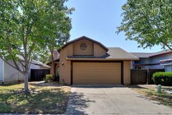 Pre-foreclosure in  SATINWOOD WAY Sacramento, CA 95842