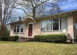  Terrace Dr, Helena AR