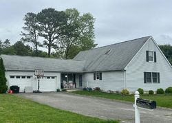 Pre-foreclosure in  BEE WAY Forked River, NJ 08731