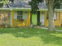 Pre-foreclosure in  HEATON DR Theodore, AL 36582