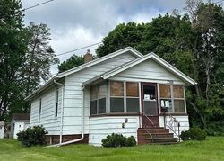 Pre-foreclosure in  VINING ST Jackson, MI 49203