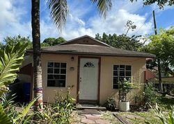 Pre-foreclosure in  NE 159TH ST Miami, FL 33162