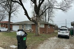 Pre-foreclosure in  ALPINE DR Godfrey, IL 62035