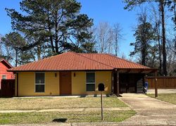 Pre-foreclosure in  SHADY LN Deridder, LA 70634