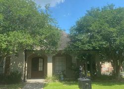 Pre-foreclosure in  CORNERSTONE DR Baton Rouge, LA 70810