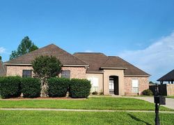 Pre-foreclosure in  LAKERIDGE DR Zachary, LA 70791