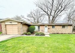 Pre-foreclosure in  SUMAC RD Highland Park, IL 60035