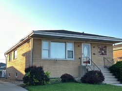 Pre-foreclosure in  BENSLEY AVE Calumet City, IL 60409