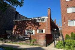 Pre-foreclosure in  N WINTHROP AVE UNIT B Chicago, IL 60660