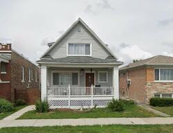 Pre-foreclosure in  HIGHLAND AVE Berwyn, IL 60402