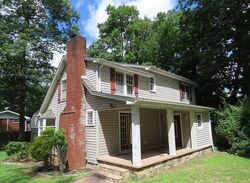 Pre-foreclosure in  LEDGEWOOD RD Lake Hopatcong, NJ 07849