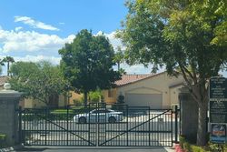 Pre-foreclosure in  SCENIC CREST DR Henderson, NV 89052