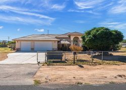 Pre-foreclosure in  FLATHEAD RD Apple Valley, CA 92307