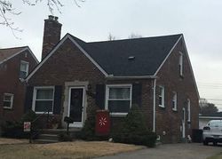 Pre-foreclosure in  SHENANDOAH AVE Allen Park, MI 48101