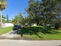 Pre-foreclosure in  HARDING LN Homestead, FL 33033