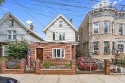 Pre-foreclosure in  74TH PL Woodhaven, NY 11421