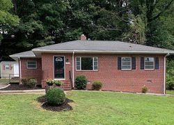 Pre-foreclosure in  BROOKHAVEN RD Richmond, VA 23224