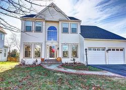 Pre-foreclosure in  LAUREL RIDGE DR Ashburn, VA 20147