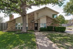 Pre-foreclosure in  OAKMEADOW PL Bedford, TX 76021