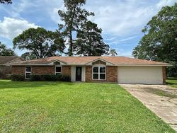 Pre-foreclosure in  HERITAGE DR Vidor, TX 77662