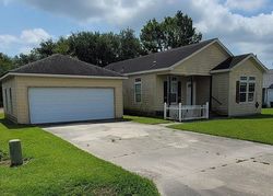 Pre-foreclosure in  STONEBURG DR Duson, LA 70529