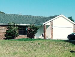 Pre-foreclosure in  SW TUSCOL ST Port Saint Lucie, FL 34953