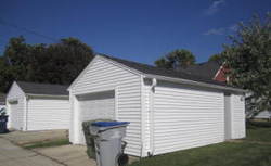 Pre-foreclosure in  N 87TH ST Milwaukee, WI 53222